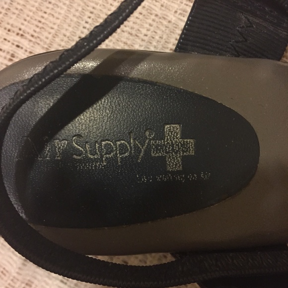 Air Supply Plus Sandals - Picture 6 of 8